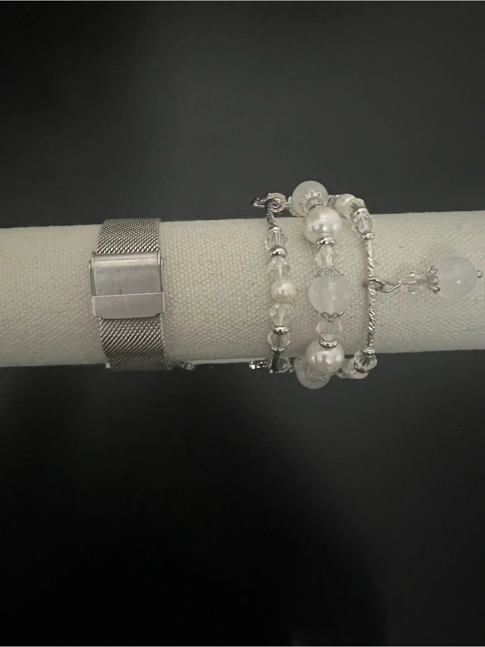 Set of two Apple Watch bands -Silver Mesh and White Beaded stacked stretch band